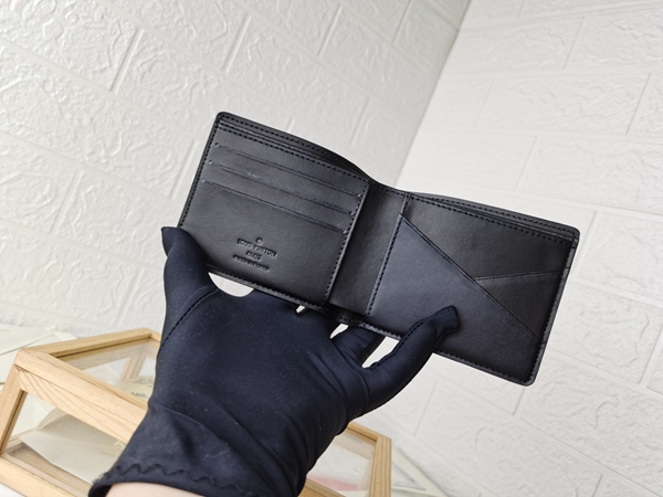 LVコピーウォレット細部ディテール